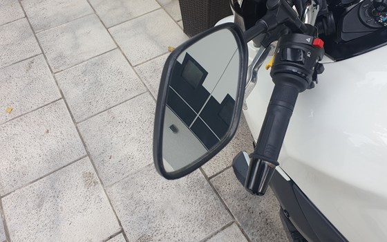 Gebrauchtmotorrad Suzuki GSR 600 - Bild 9