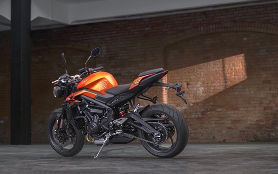 Gebrauchtmotorrad Triumph Street Triple 765 R A2 - Bild 3