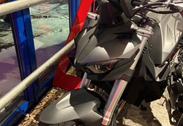 Neumotorrad Honda CB1000 Hornet