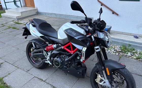 Gebrauchtmotorrad Aprilia Shiver 900 - Bild 1