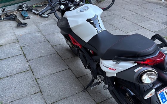 Gebrauchtmotorrad Aprilia Shiver 900 - Bild 2