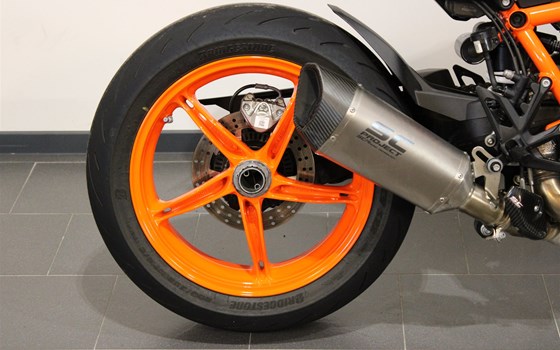 Gebrauchtmotorrad KTM 1290 Super Duke R - Bild 16