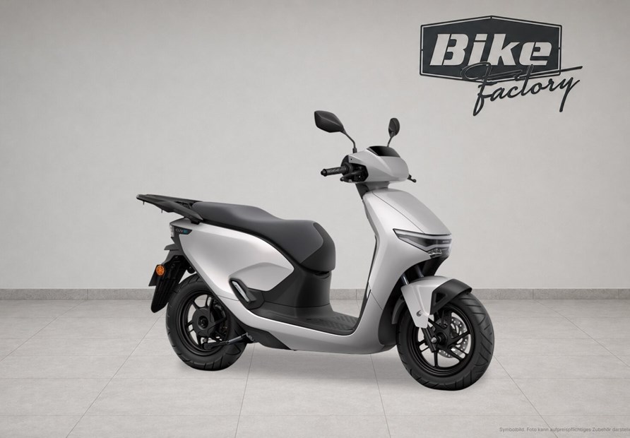 Honda CUV e: (PEARL JUBILEE WHITE)