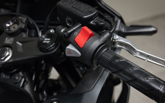 Neufahrzeug Honda CBR500R E-Clutch - Bild 9