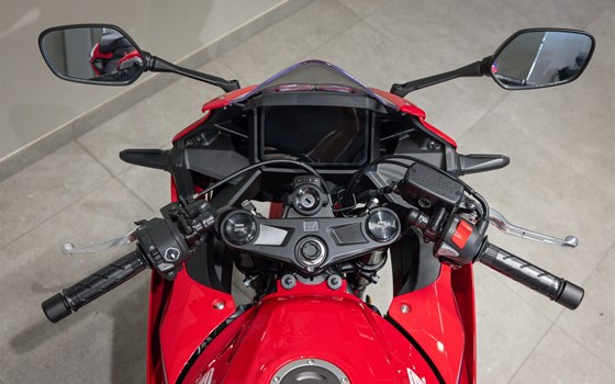 Neufahrzeug Honda CBR500R E-Clutch - Bild 8