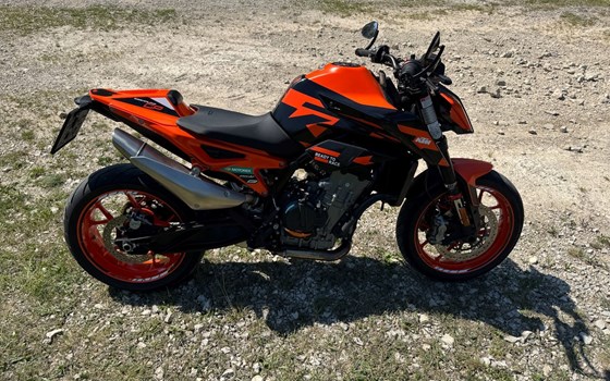 Gebrauchtmotorrad KTM 890 Duke GP - Bild 6
