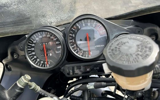 Gebrauchtmotorrad Yamaha YZF 1000 R Thunderace - Bild 3