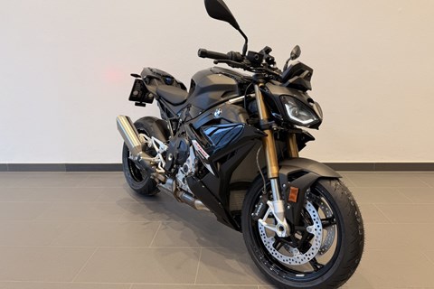 Top 5 Nakedbikes über 900 Kubik