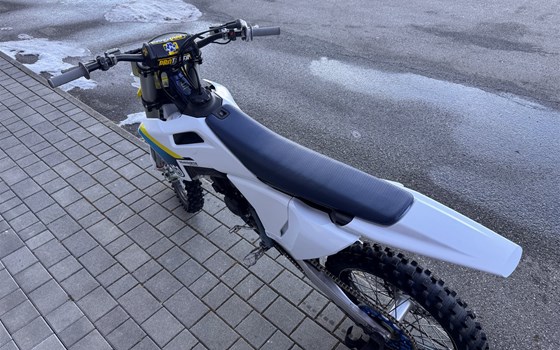 Gebrauchtmotorrad Husqvarna TC 125 - Bild 4
