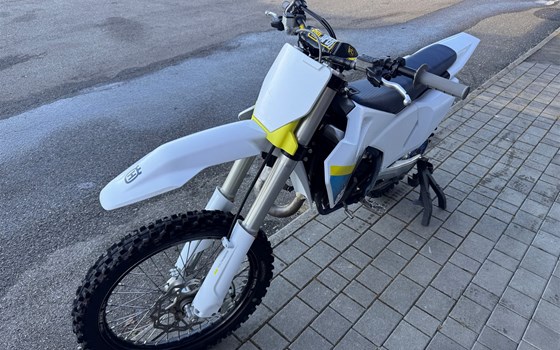 Gebrauchtmotorrad Husqvarna TC 125 - Bild 5
