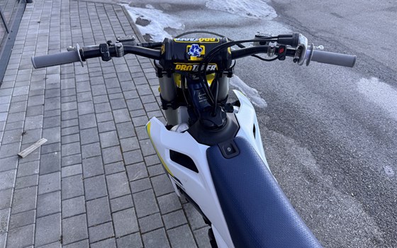 Gebrauchtmotorrad Husqvarna TC 125 - Bild 6