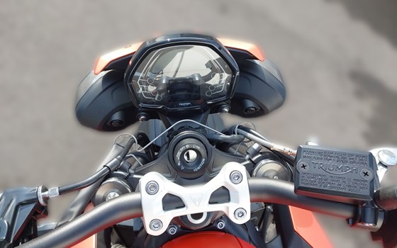 Neufahrzeug Triumph Street Triple 765 R - Bild 12