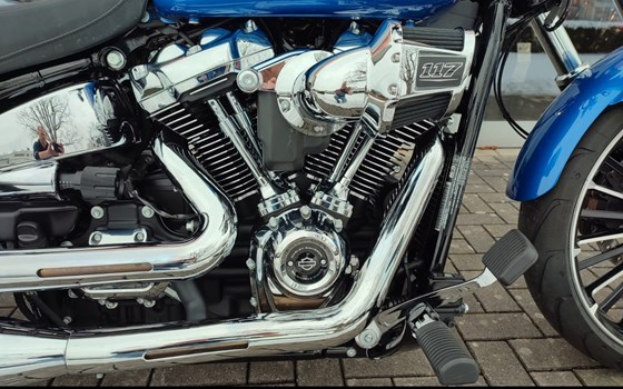Gebrauchtmotorrad Harley-Davidson Softail Breakout 117 - Bild 11