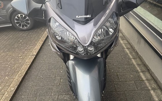 Gebrauchtmotorrad Kawasaki GTR 1400 - Bild 2