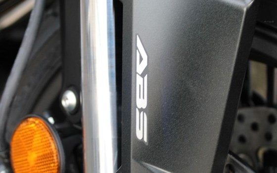 Gebrauchtmotorrad Honda CBR650R E-Clutch - Bild 10