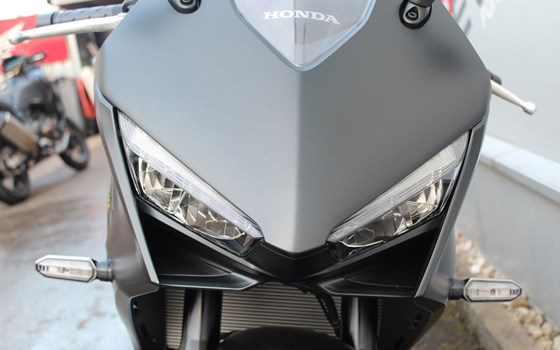 Gebrauchtmotorrad Honda CBR650R E-Clutch - Bild 28