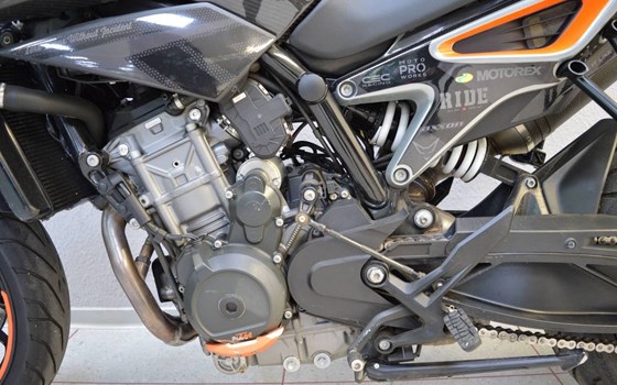 Gebrauchtmotorrad KTM 790 Duke L - Bild 8