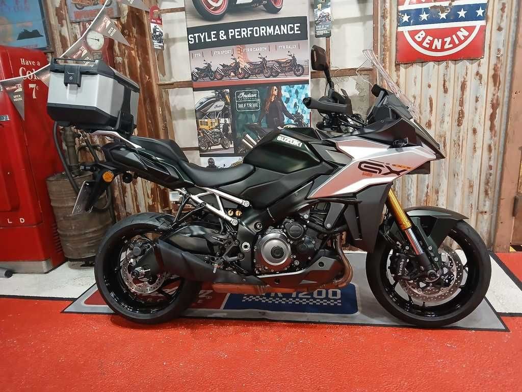 Suzuki GSX-S1000GX