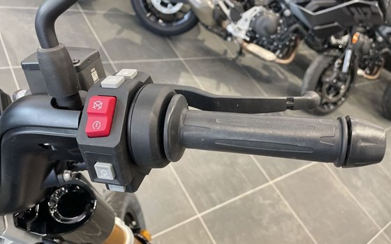 Gebrauchtmotorrad BMW CE 02 4kW - Bild 12