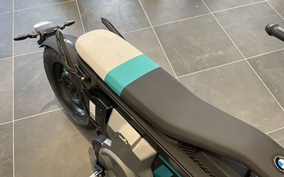 Gebrauchtmotorrad BMW CE 02 4kW - Bild 13