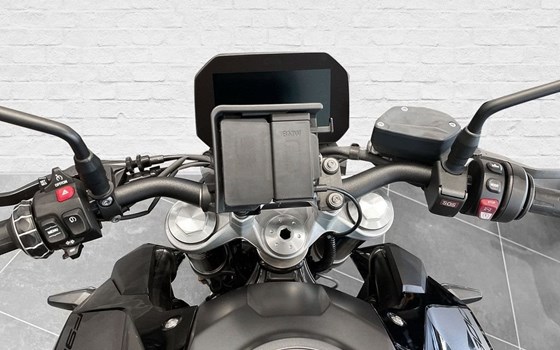 Gebrauchtmotorrad BMW F 900 R - Bild 6