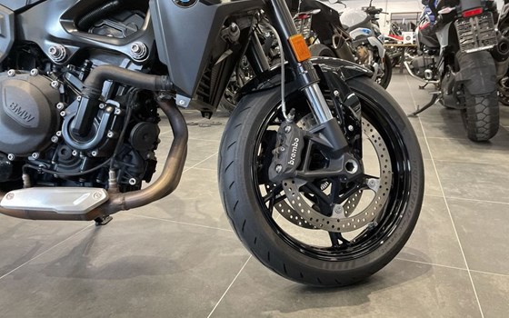 Gebrauchtmotorrad BMW F 900 R - Bild 8