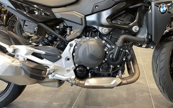 Gebrauchtmotorrad BMW F 900 R - Bild 9