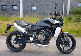 Neumotorrad Husqvarna Svartpilen 801