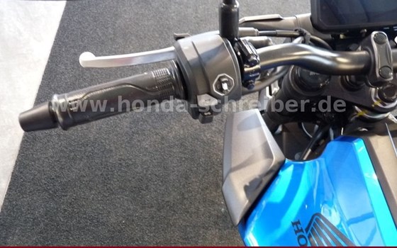 Gebrauchtmotorrad Honda CB125R - Bild 6