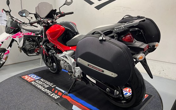 Gebrauchtmotorrad Suzuki SFV 650 Gladius - Bild 3