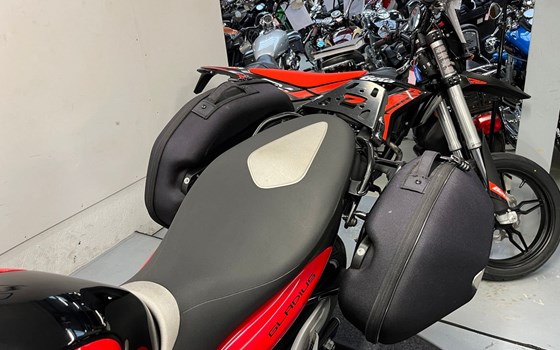 Gebrauchtmotorrad Suzuki SFV 650 Gladius - Bild 7