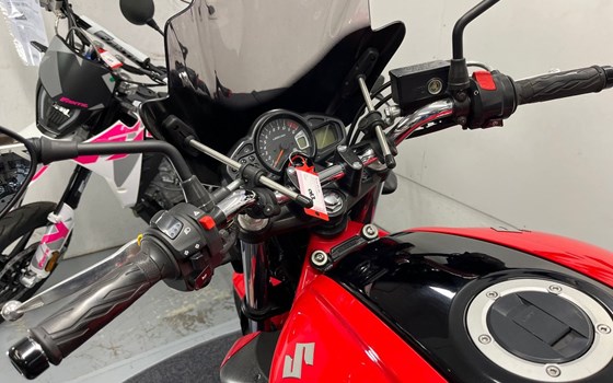 Gebrauchtmotorrad Suzuki SFV 650 Gladius - Bild 8