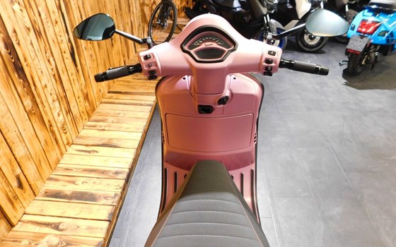 Neufahrzeug Vespa GTS 125 - Bild 10