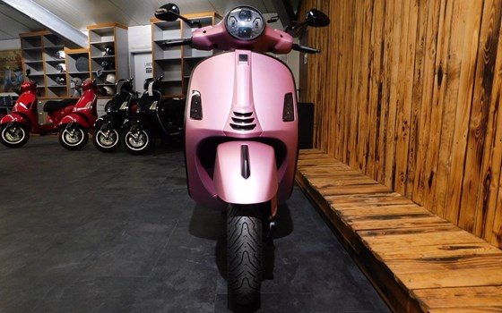 Neufahrzeug Vespa GTS 125 - Bild 4