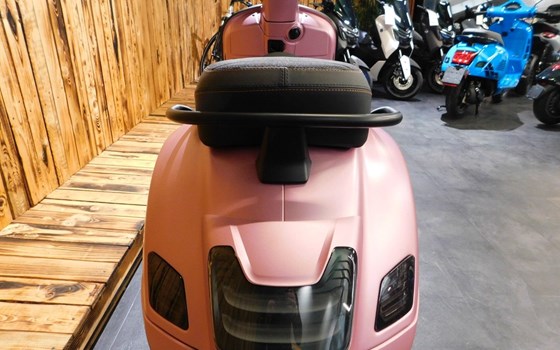 Neufahrzeug Vespa GTS 125 - Bild 9