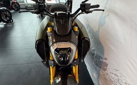 Gebrauchtmotorrad Ducati Diavel 1260 Lamborghini - Bild 4