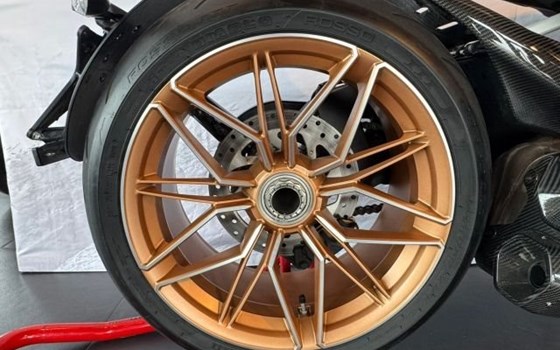 Gebrauchtmotorrad Ducati Diavel 1260 Lamborghini - Bild 7