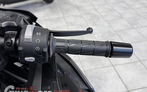 Neufahrzeug Kawasaki Ninja ZX-4RR - Bild 9