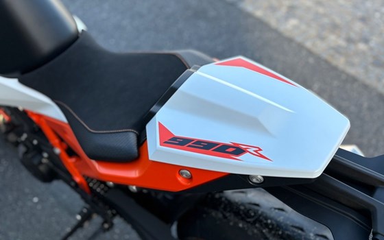 Neufahrzeug KTM 990 Duke R - Bild 12