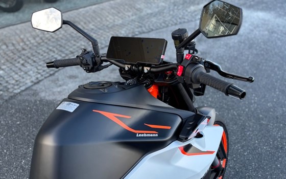 Neufahrzeug KTM 990 Duke R - Bild 13