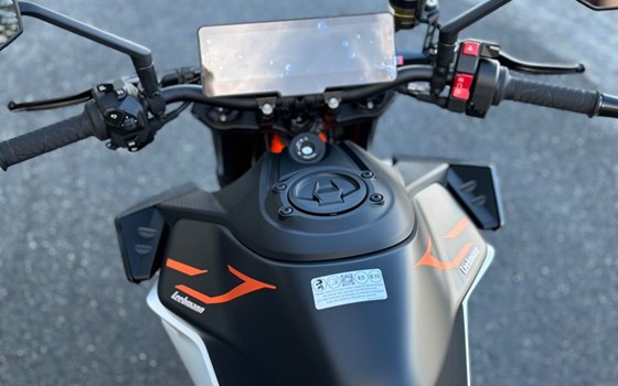 Neufahrzeug KTM 990 Duke R - Bild 14
