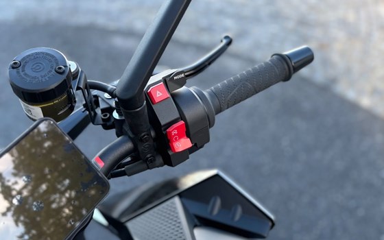 Neufahrzeug KTM 990 Duke R - Bild 16