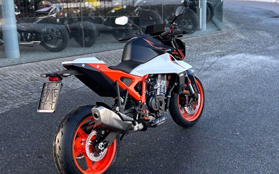 Neufahrzeug KTM 990 Duke R - Bild 6