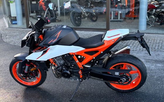 Neufahrzeug KTM 990 Duke R - Bild 8