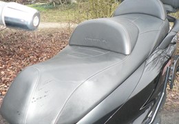 Neumotorrad Piaggio MP3 350