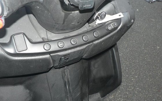 Neufahrzeug Piaggio MP3 350 - Bild 5