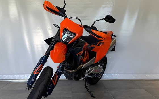 Neufahrzeug KTM 690 SMC R - Bild 8