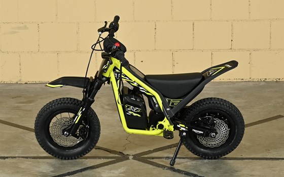 Neufahrzeug Triumph TRW - Bild 4