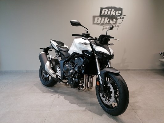 Honda CB1000 Hornet (Pearl Glare White) - Bild 3