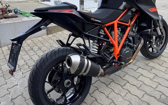 Gebrauchtmotorrad KTM 1290 Super Duke R - Bild 11